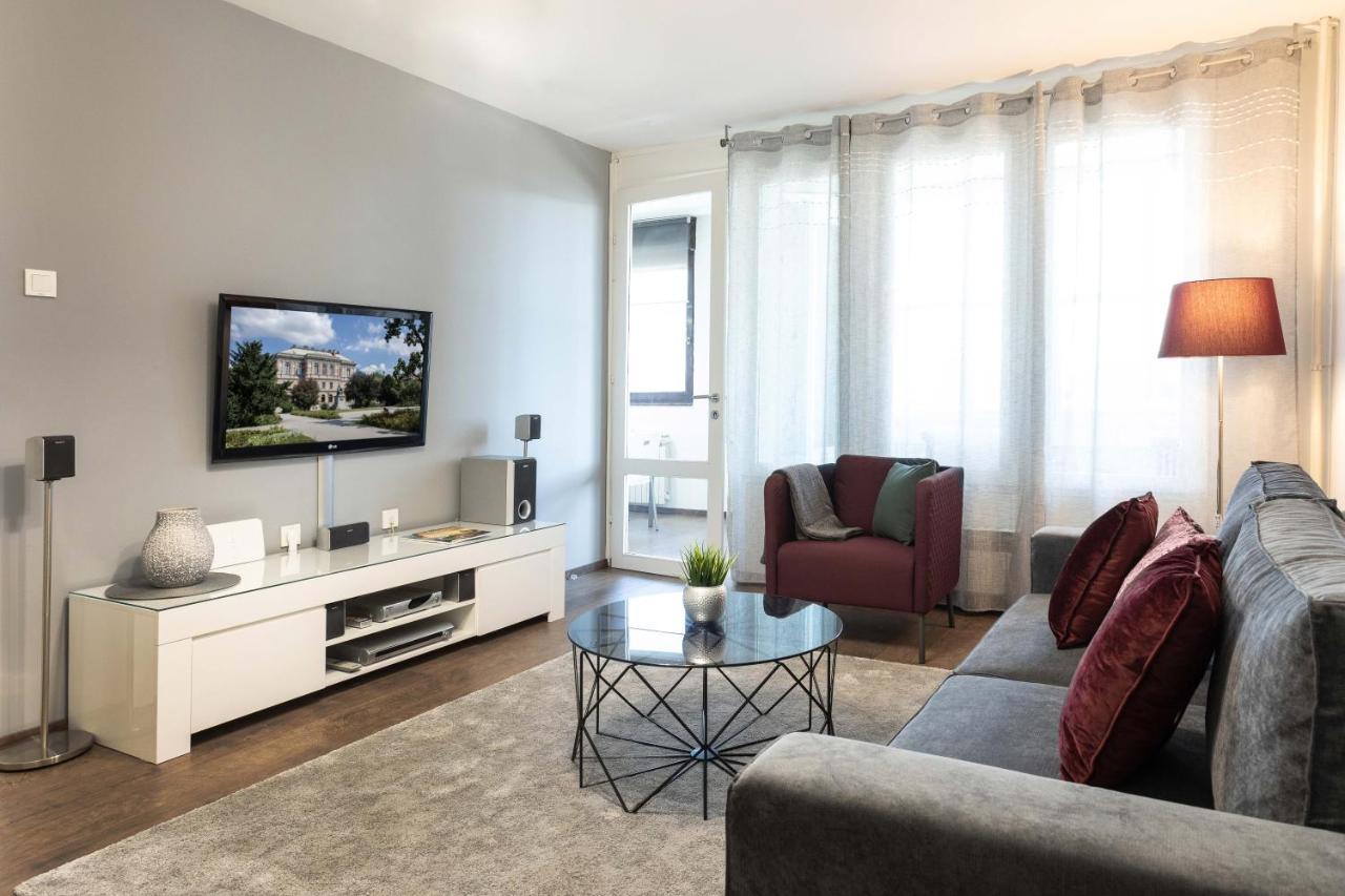 Modern Apartment Near Faculty Of El Engineering Zagreb Ngoại thất bức ảnh